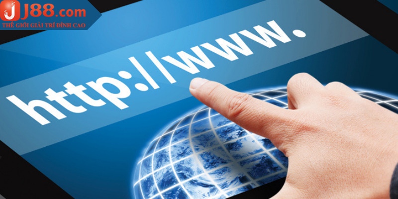 Lý do cần vào trang web J88 chính thống